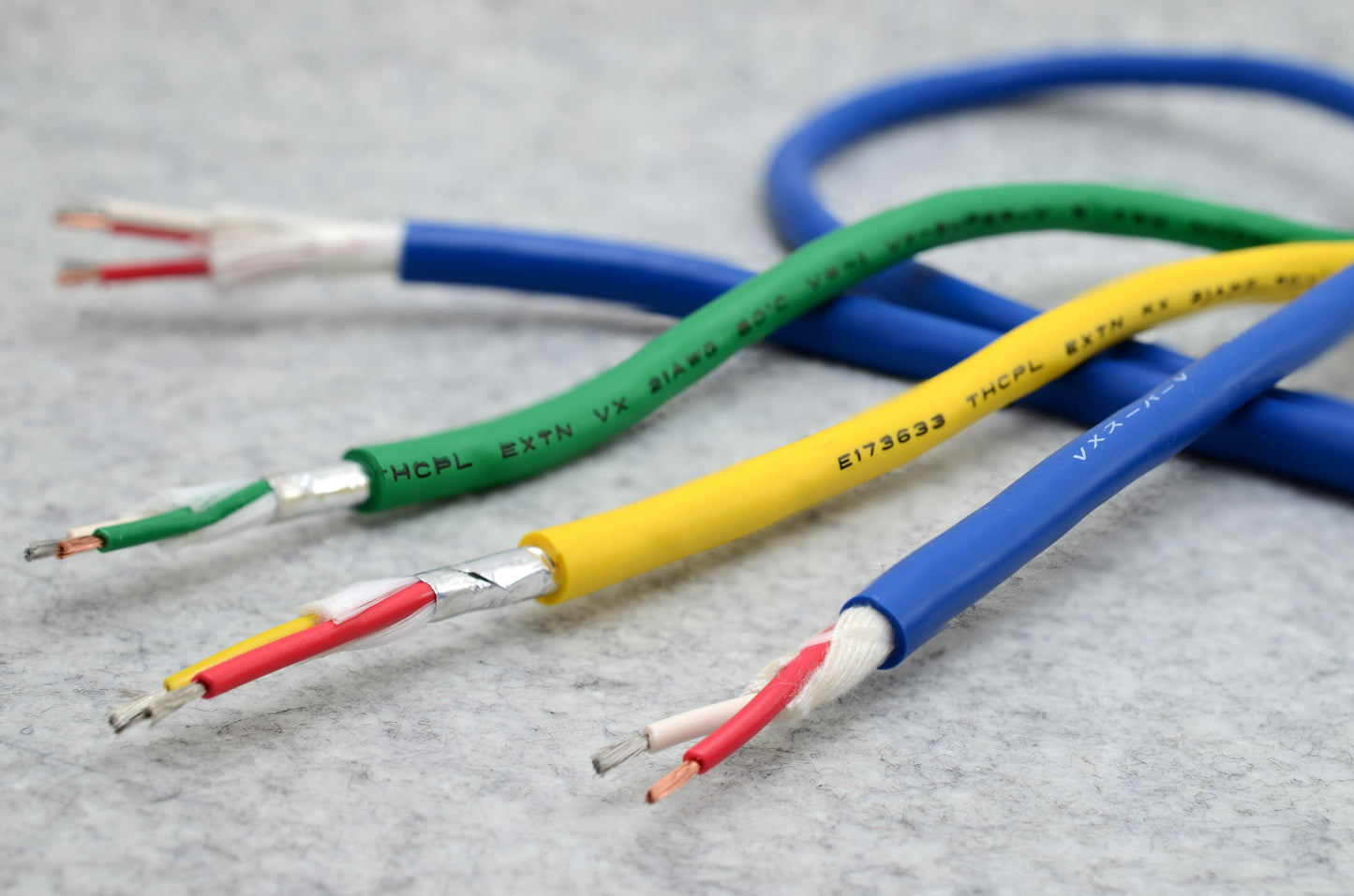 （UL758）Thermocouple extension wire AWG21 (64/0.1) x1P KX—ASt—SUPER・V— AS— [RU]